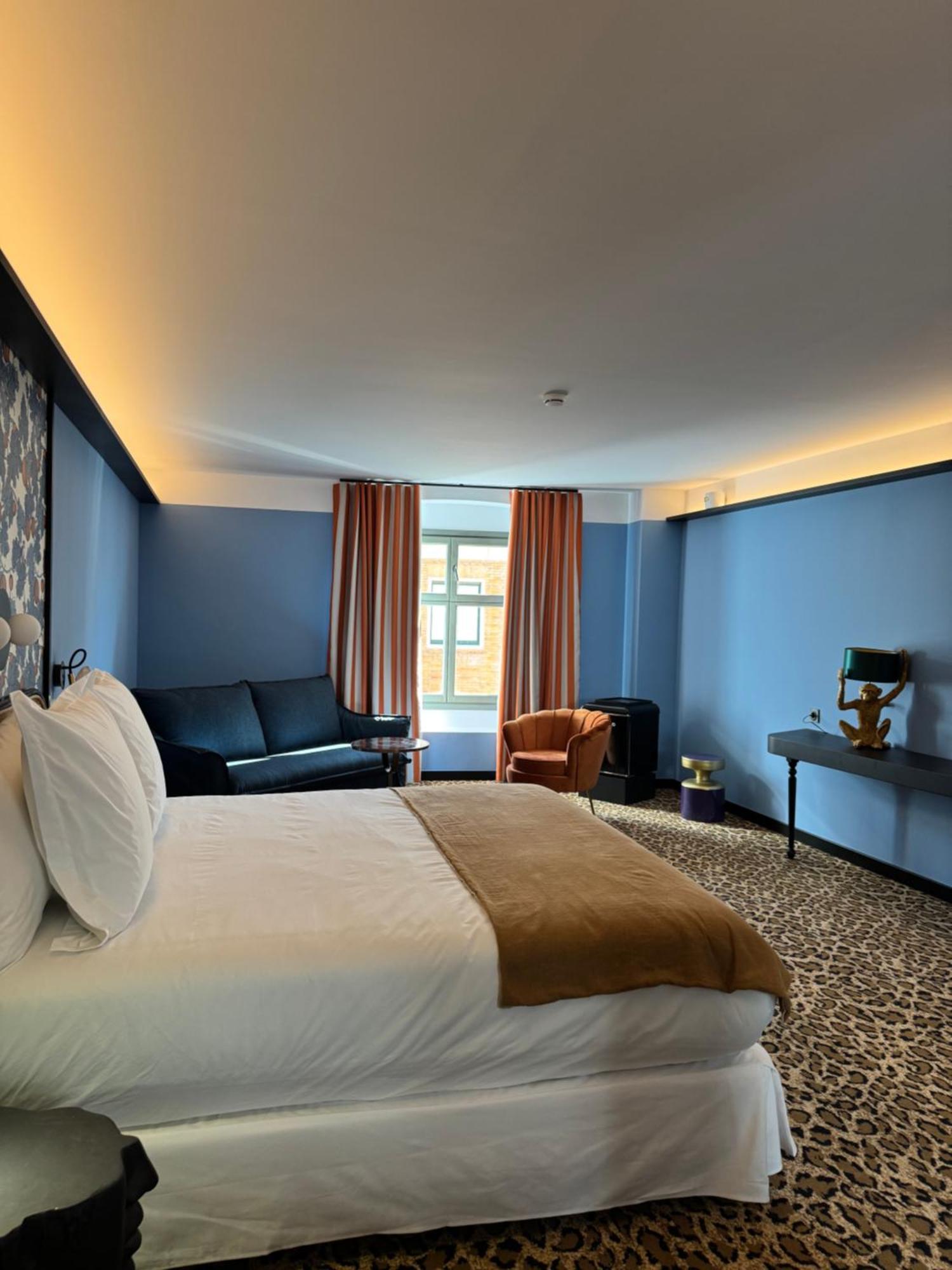 Hotel Divino & Apartments 菲格拉斯 外观 照片