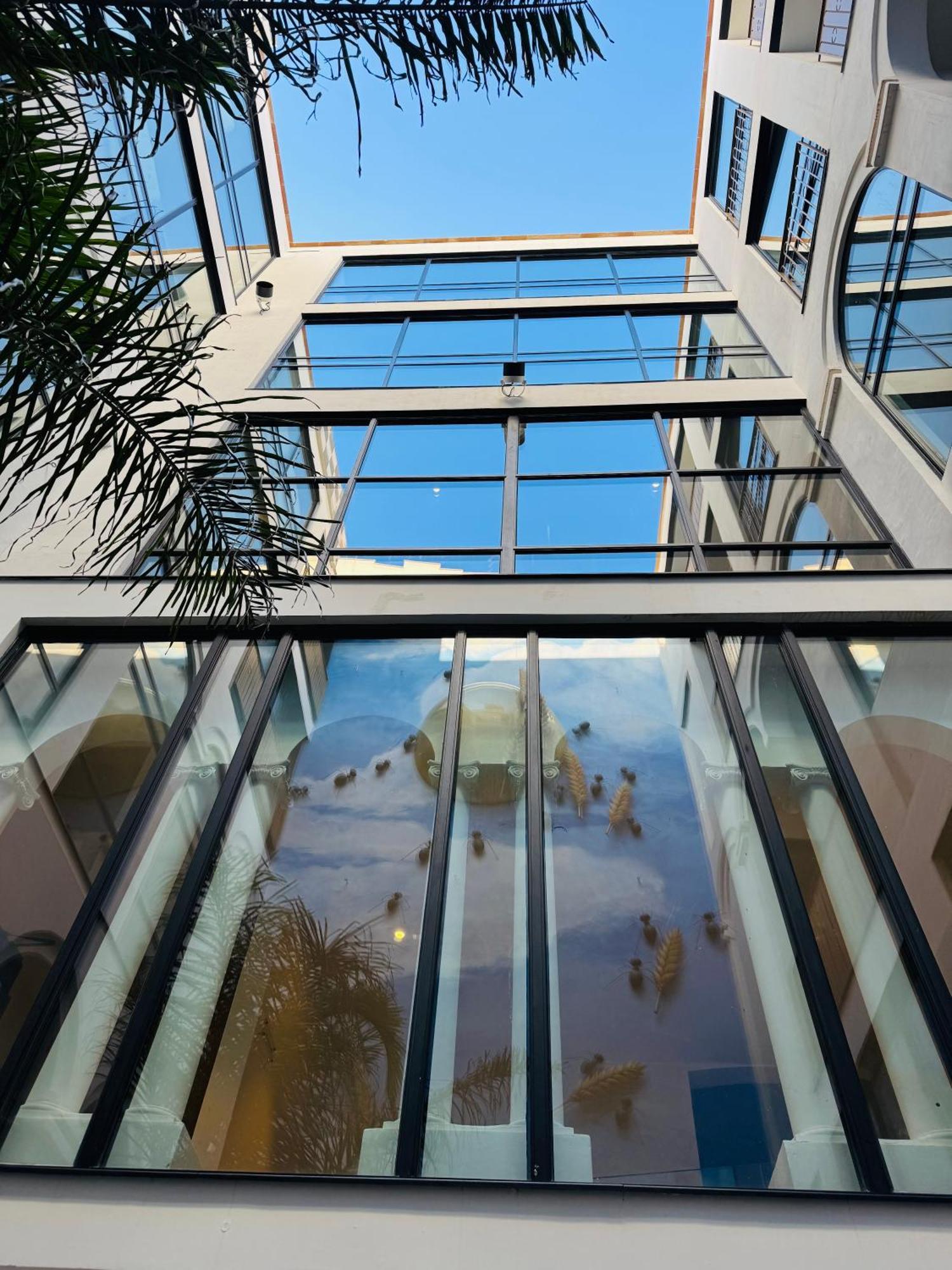 Hotel Divino & Apartments 菲格拉斯 外观 照片