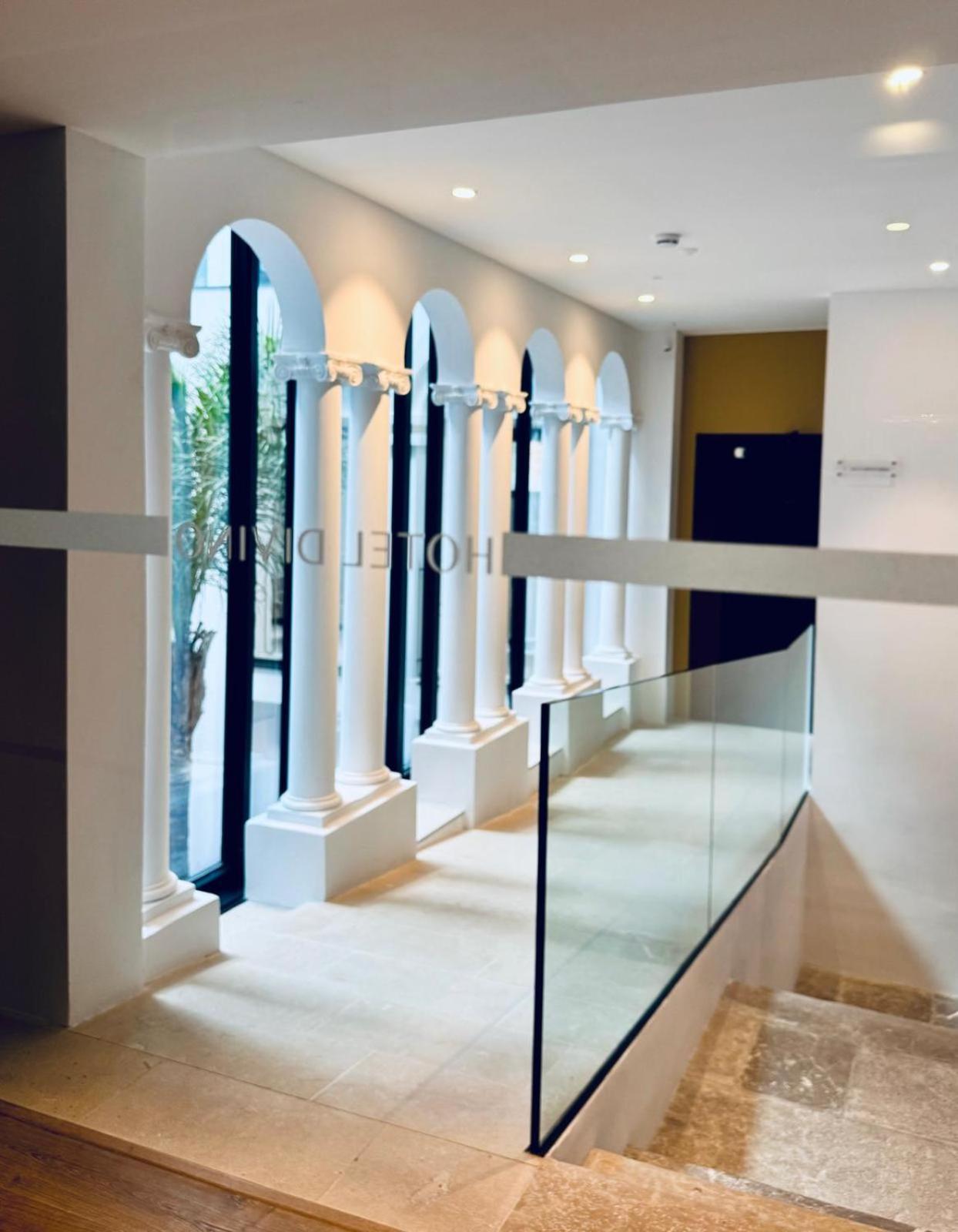 Hotel Divino & Apartments 菲格拉斯 外观 照片