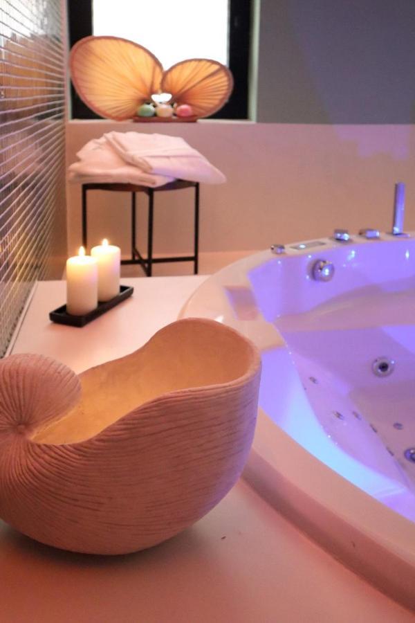 Hotel Divino & Apartments 菲格拉斯 外观 照片